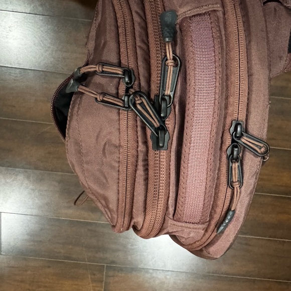 The North Face Men's Brown Backpack - Picture 5 of 5